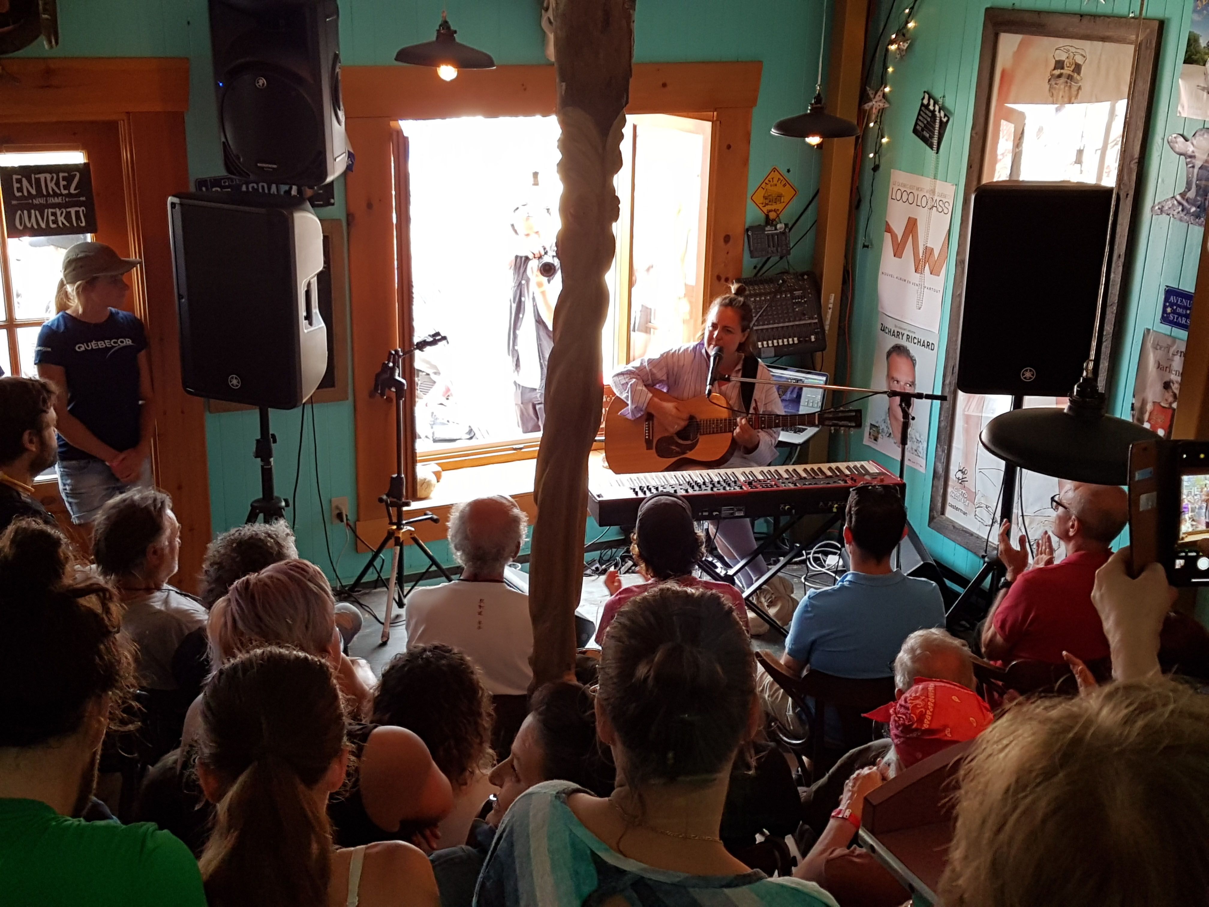A feminine touch at the Festival de la chanson de Tadoussac